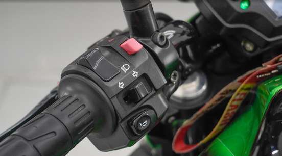 KAWASAKI-ER-6N-2016