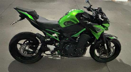KAWASAKI-Z900-2022