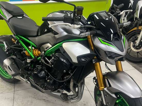 KAWASAKI-Z900 R EDITION KAWASAKI-Z900 R EDITION-2026