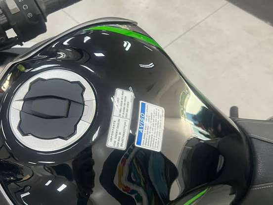 KAWASAKI-Z900 R EDITION KAWASAKI-Z900 R EDITION-2026