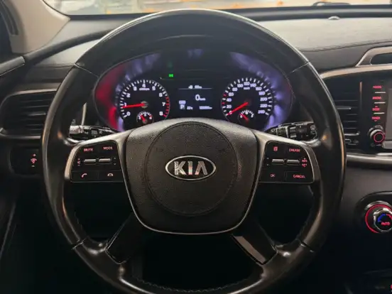 KIA-SORENTO-2.4 16V GASOLINA EX 7L AUTOMÁTICO KIA-SORENTO-2019