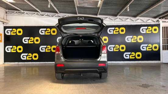 KIA-SORENTO-2010
