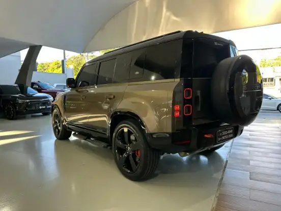 LAND ROVER-DEFENDER-2024