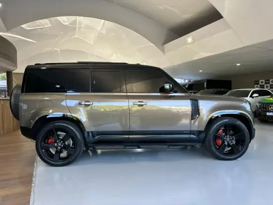 LAND ROVER-DEFENDER-3.0 D300 TURBO DIESEL MHEV 110 X-DYNAMIC HSE AWD AUTOMÁTICO LAND ROVER-DEFENDER-2024