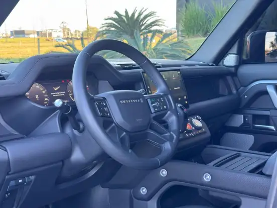LAND ROVER-DEFENDER-3.0 D300 TURBO DIESEL MHEV 130 OUTBOUND AWD AUTOMÁTICO LAND ROVER-DEFENDER-2023