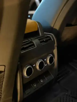 LAND ROVER-DEFENDER-2022