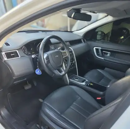 LAND ROVER-DISCOVERY SPORT-2017