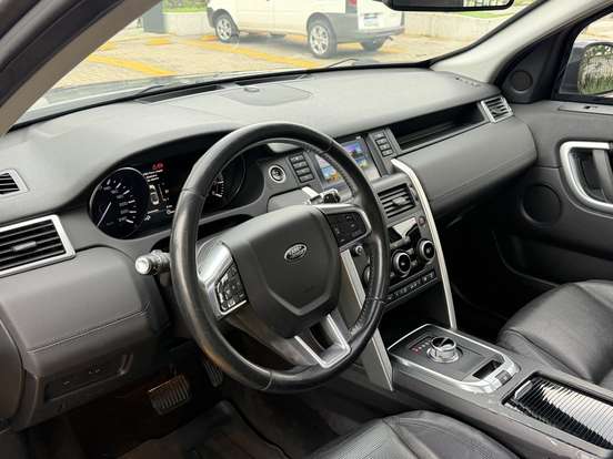 LAND ROVER-DISCOVERY SPORT-2015