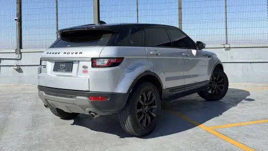 LAND ROVER-RANGE ROVER EVOQUE-2.0 SE 4WD 16V GASOLINA 4P AUTOMÁTICO LAND ROVER-RANGE ROVER EVOQUE-2017