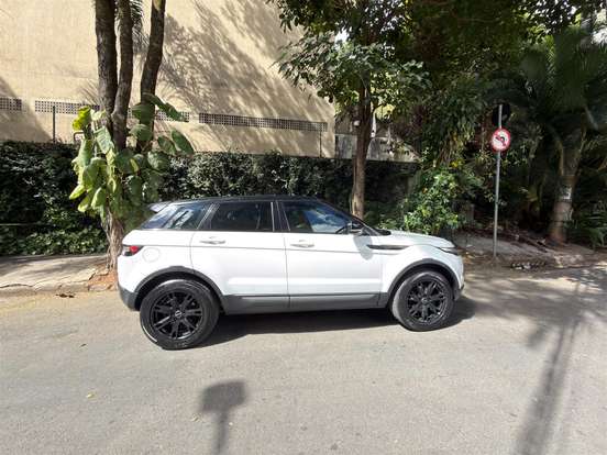 LAND ROVER-RANGE ROVER EVOQUE-2.0 PURE 4WD 16V GASOLINA 4P AUTOMÁTICO LAND ROVER-RANGE ROVER EVOQUE-2012