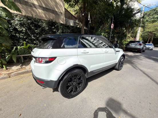 LAND ROVER-RANGE ROVER EVOQUE-2.0 PURE 4WD 16V GASOLINA 4P AUTOMÁTICO LAND ROVER-RANGE ROVER EVOQUE-2012