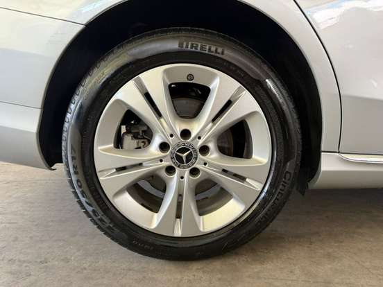 MERCEDES-BENZ-C 180-2017