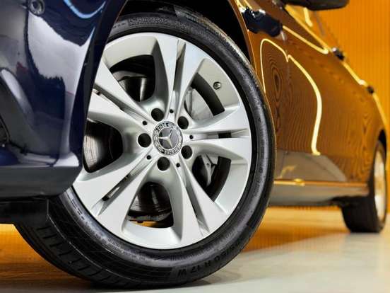 MERCEDES-BENZ-C 250-2.0 CGI GASOLINA AVANTGARDE 9G-TRONIC MERCEDES-BENZ-C 250-2017