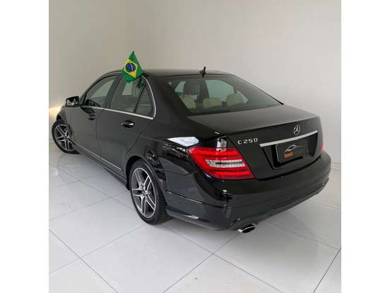 MERCEDES-BENZ-C 250-2.0 CGI SPORT TURBO 16V GASOLINA 4P AUTOMÁTICO MERCEDES-BENZ-C 250-2013