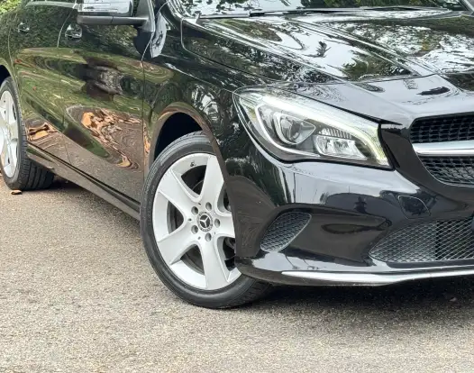 MERCEDES-BENZ-CLA 180-1.6 CGI GASOLINA 7G-DCT MERCEDES-BENZ-CLA 180-2017