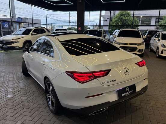 MERCEDES-BENZ-CLA 250-2.0 CGI GASOLINA 7G-DCT MERCEDES-BENZ-CLA 250-2022