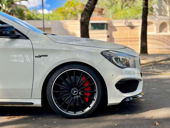 MERCEDES-BENZ-CLA 45 AMG-2.0 16V TURBOCHARGED GASOLINA 4P AUTOMÁTICO MERCEDES-BENZ-CLA 45 AMG-2015