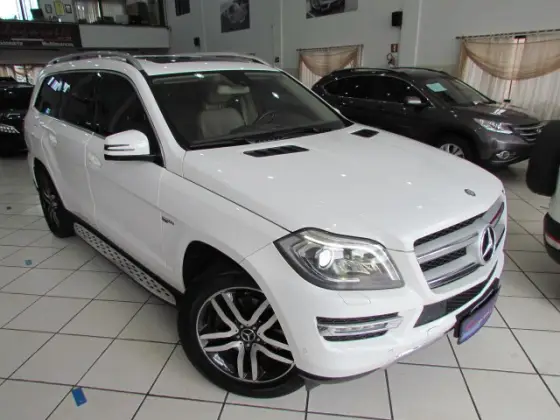 MERCEDES-BENZ GL 350 3.0 BLUETEC SPORT 4X4 V6 DIESEL 4P AUTOMÁTICO MERCEDES-BENZ GL 350 3.0 BLUETEC SPORT 4X4 V6 DIESEL 4P AUTOMÁTICO