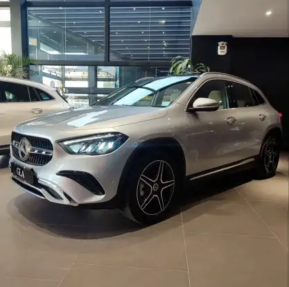 MERCEDES-BENZ-GLA 200-2026