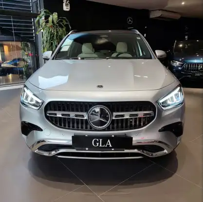 MERCEDES-BENZ-GLA 200-2026