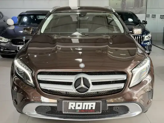 MERCEDES-BENZ-GLA 200-2017