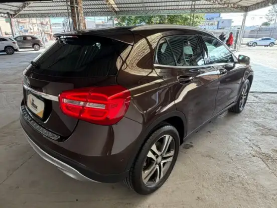 MERCEDES-BENZ-GLA 200-1.6 CGI ADVANCE 16V TURBO FLEX 4P AUTOMÁTICO MERCEDES-BENZ-GLA 200-2017