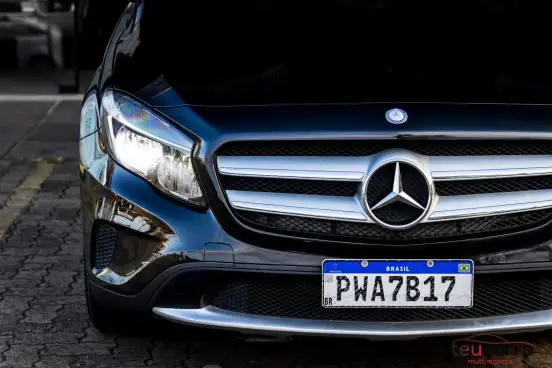MERCEDES-BENZ-GLA 200-1.6 CGI ADVANCE 16V TURBO FLEX 4P AUTOMÁTICO MERCEDES-BENZ-GLA 200-2015
