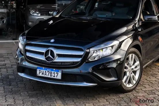 MERCEDES-BENZ-GLA 200-1.6 CGI ADVANCE 16V TURBO FLEX 4P AUTOMÁTICO MERCEDES-BENZ-GLA 200-2015