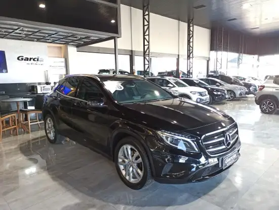 MERCEDES-BENZ-GLA 200-1.6 CGI ADVANCE 16V TURBO GASOLINA 4P AUTOMÁTICO MERCEDES-BENZ-GLA 200-2015