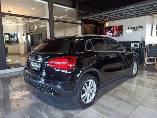 MERCEDES-BENZ-GLA 200-1.6 CGI ADVANCE 16V TURBO GASOLINA 4P AUTOMÁTICO MERCEDES-BENZ-GLA 200-2015