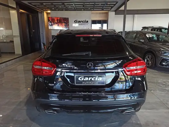 MERCEDES-BENZ-GLA 200-1.6 CGI ADVANCE 16V TURBO GASOLINA 4P AUTOMÁTICO MERCEDES-BENZ-GLA 200-2015