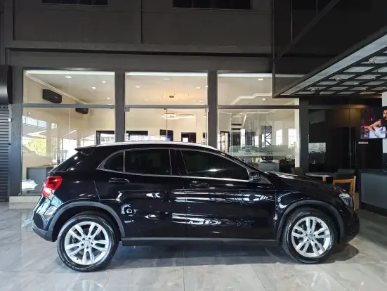 MERCEDES-BENZ-GLA 200-1.6 CGI ADVANCE 16V TURBO GASOLINA 4P AUTOMÁTICO MERCEDES-BENZ-GLA 200-2015