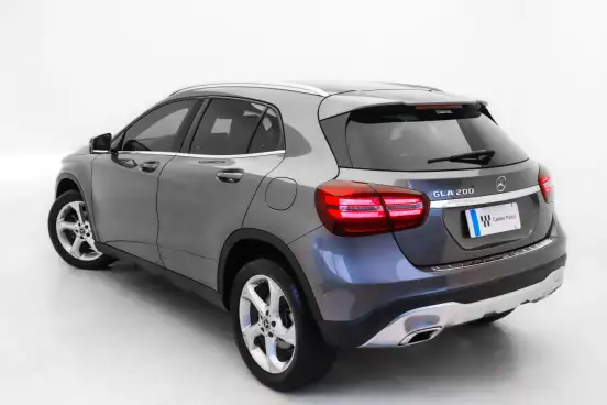 MERCEDES-BENZ-GLA 200-2019