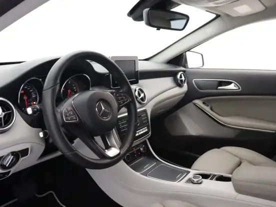 MERCEDES-BENZ-GLA 200-1.6 CGI FLEX ADVANCE 7G-DCT MERCEDES-BENZ-GLA 200-2019