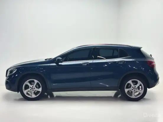MERCEDES-BENZ-GLA 200-1.6 CGI FLEX ADVANCE 7G-DCT MERCEDES-BENZ-GLA 200-2019