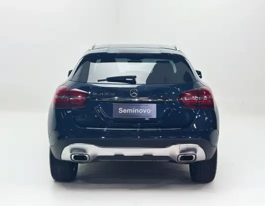 MERCEDES-BENZ-GLA 200-2019