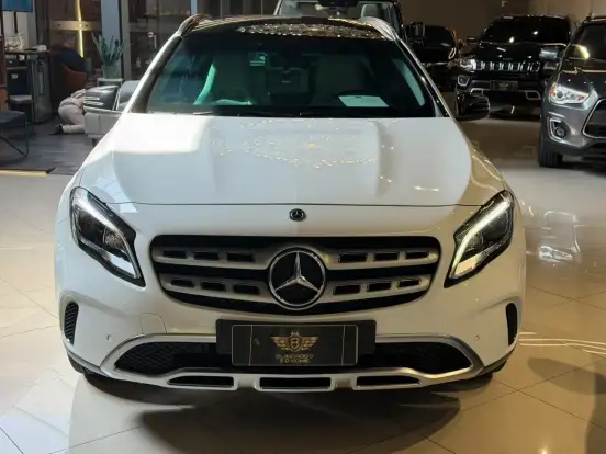 MERCEDES-BENZ-GLA 200-1.6 CGI FLEX ADVANCE 7G-DCT MERCEDES-BENZ-GLA 200-2020