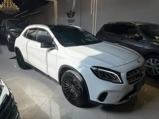 MERCEDES-BENZ-GLA 200-1.6 CGI FLEX ADVANCE 7G-DCT MERCEDES-BENZ-GLA 200-2020