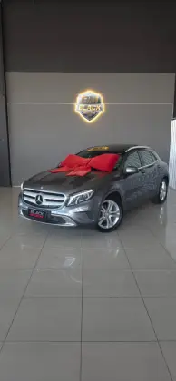MERCEDES-BENZ GLA 200 1.6 CGI VISION 16V TURBO FLEX 4P AUTOMÁTICO MERCEDES-BENZ GLA 200 1.6 CGI VISION 16V TURBO FLEX 4P AUTOMÁTICO