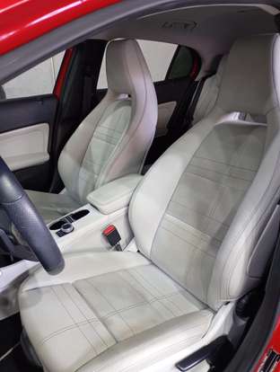 MERCEDES-BENZ-GLA 200-2017