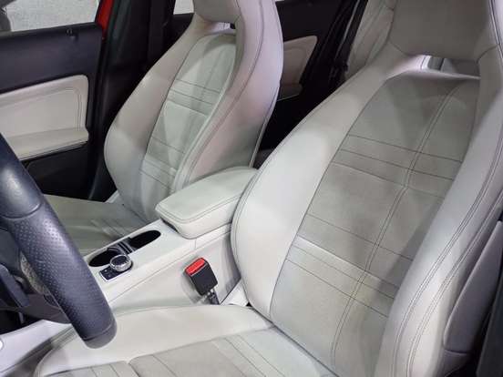 MERCEDES-BENZ-GLA 200-1.6 CGI ADVANCE 16V TURBO FLEX 4P AUTOMÁTICO MERCEDES-BENZ-GLA 200-2017