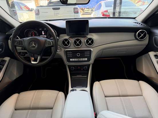 MERCEDES-BENZ-GLA 200-1.6 CGI FLEX ADVANCE 7G-DCT MERCEDES-BENZ-GLA 200-2018