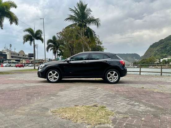 MERCEDES-BENZ-GLA 200-1.6 CGI FLEX ADVANCE 7G-DCT MERCEDES-BENZ-GLA 200-2019