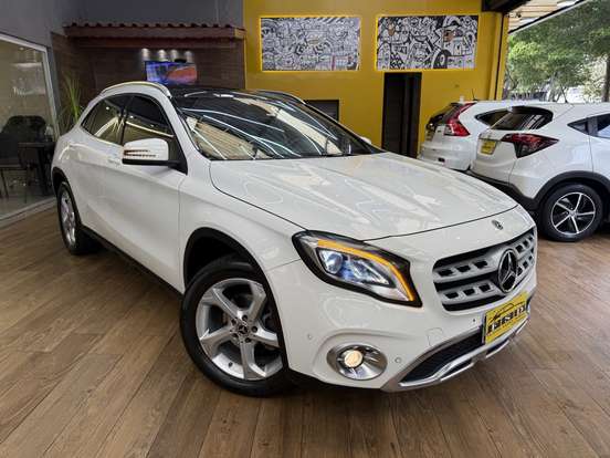 MERCEDES-BENZ-GLA 200-2018