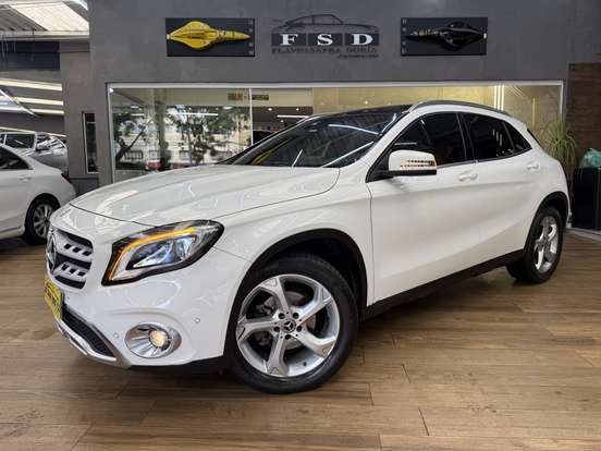 MERCEDES-BENZ-GLA 200-2018