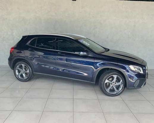 MERCEDES-BENZ-GLA 200-2017