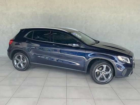 MERCEDES-BENZ-GLA 200-1.6 CGI FLEX STYLE 7G-DCT MERCEDES-BENZ-GLA 200-2017