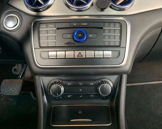 MERCEDES-BENZ-GLA 200-2017