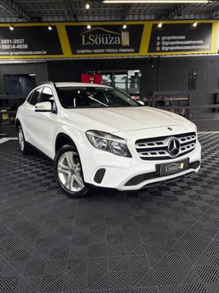MERCEDES-BENZ GLA 200 1.6 CGI FLEX STYLE 7G-DCT