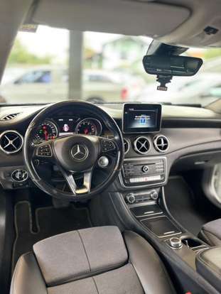 MERCEDES-BENZ-GLA 200-2018
